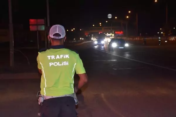 Kilit kavşak Kırıkkale'de, tatil dönüşü yoğunluğu