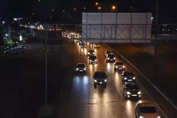 Kilit kavşak Kırıkkale'de, tatil dönüşü yoğunluğu