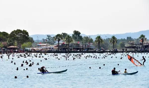 'SAKİN ŞEHİR AKYAKA'NIN NÜFUSU BAYRAMDA 20 KAT ARTTI