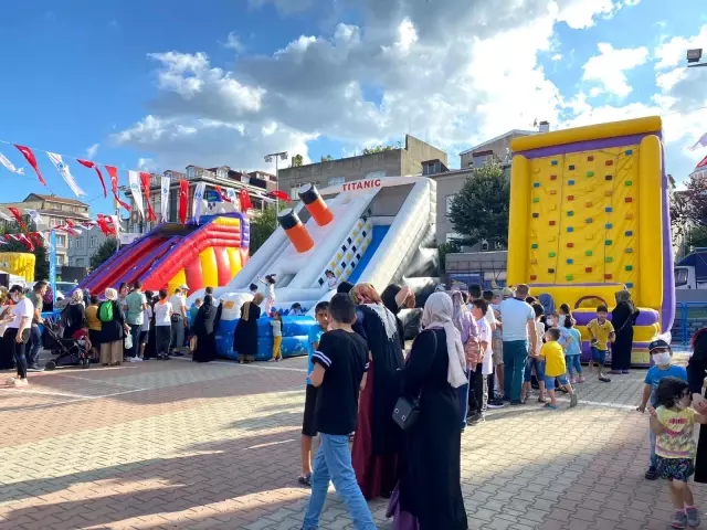 Son dakika haber: Sultangazili çocuklar bayramda eğlenceye doyuyor