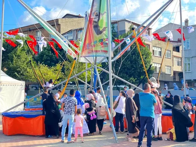 Son dakika haber: Sultangazili çocuklar bayramda eğlenceye doyuyor