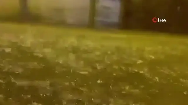 Suudi Arabistan'da sel Suudi Arabistan'da sel