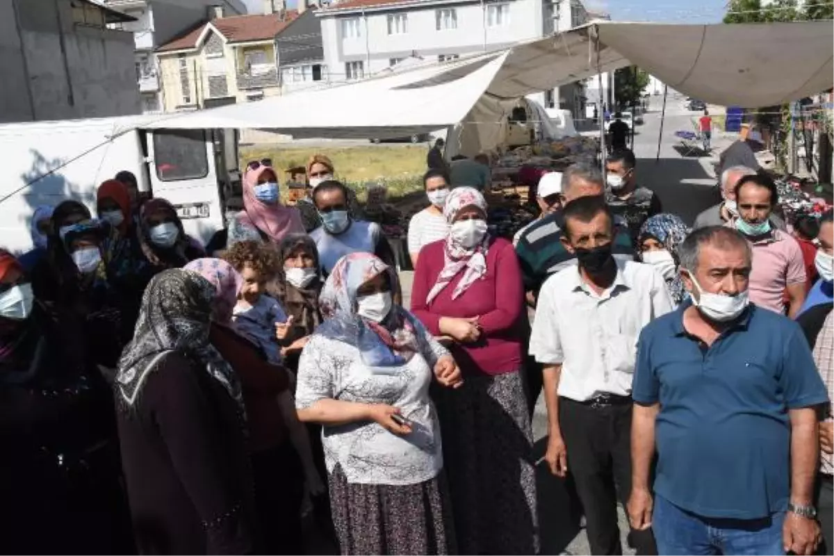 30 BİN NÜFUSLU MAHALLEDE 'SEMT PAZARIMIZ KURDURULMUYOR İDDİASI