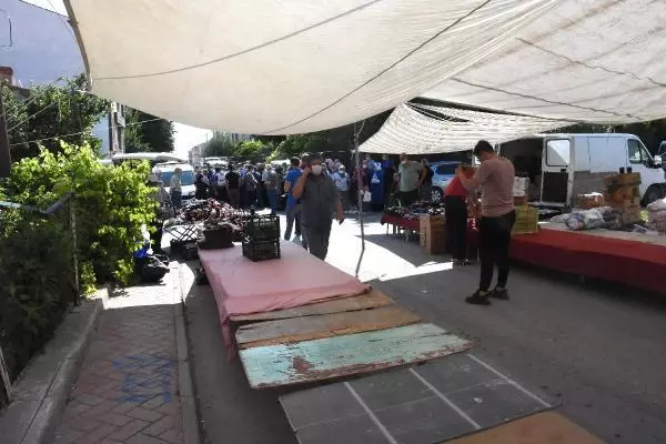 30 BİN NÜFUSLU MAHALLEDE 'SEMT PAZARIMIZ KURDURULMUYOR İDDİASI