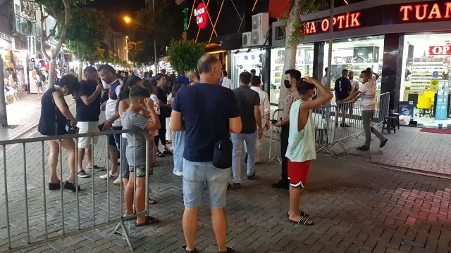 Alanya'da barlar sokağına maske zorunluluğu getirildi