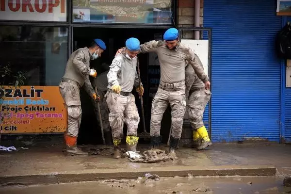 Artvin'de sel seferberliği