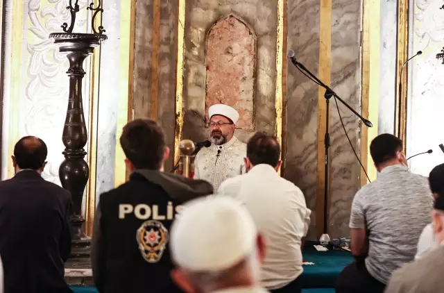 Ayasofya-i Kebir Cami-i Şerifi'nin ibadete açılmasının üzerinden bir yıl geçti