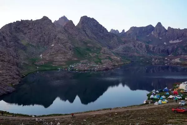 CİLO SAT DAĞLARI'NDAKİ DOĞAL GÜZELLİKLER DOĞASEVERLERİ CEZBETTİ