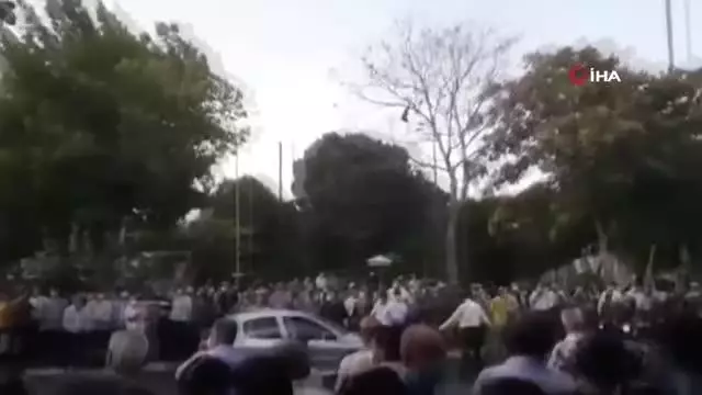 İran Türklerinden su krizi protestolarına destek gösterisi