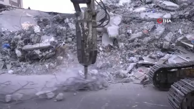 İsrail'in saldırısında Gazze'de yıkılan evlerin enkazının yüzde 80'i kaldırıldı