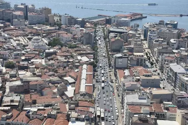 İzmir'de trafiğe helikopterli denetim