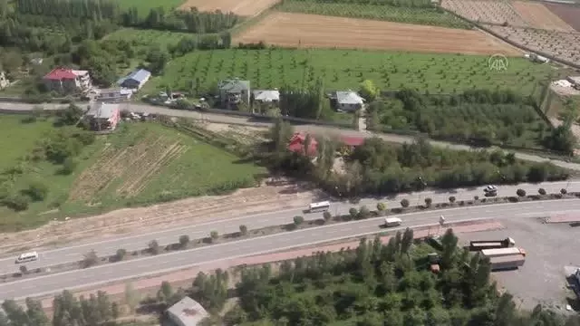 Kara yollarındaki trafik helikopterle denetlendi