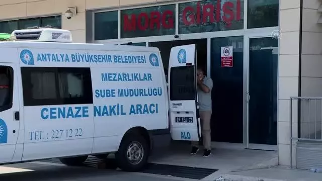 Kazada hayatını kaybeden motosiklet sürücüsü genç kızın cenazesi yakınlarına teslim edildi