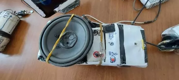 OTİZMLİ MUCİT HURDACIDAN ALDIĞI MALZEMELERİ ELEKTRONİK ALETLERE DÖNÜŞTÜRÜYOR