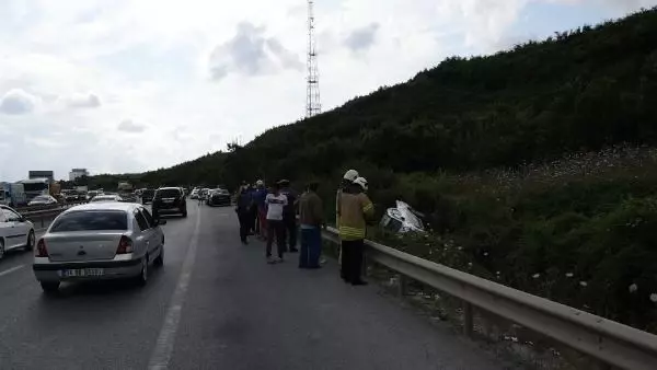 Şile yolunda trafik kazası: İtfaiye termal kamera ile yaralı aradı