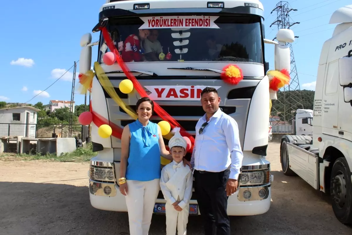 Sünnet çocuğu için tır konvoyu düzenlendi