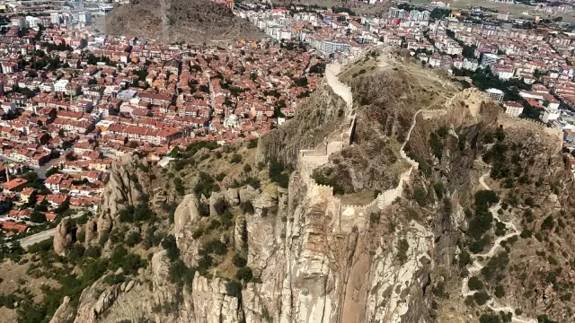 Bayram tatilinin son gününde jandarma havadan trafik denetimi yaptı