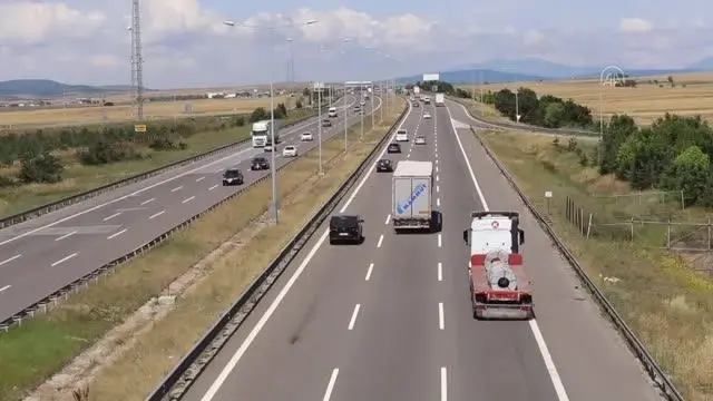 Karadeniz illerinden İstanbul'a dönüşte yoğunluk sürüyor