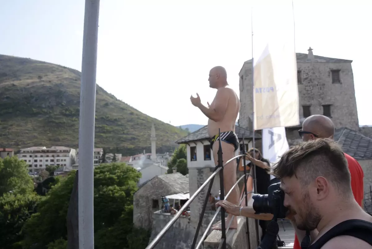 Son dakika haber! Bosna Hersek'te 455. Geleneksel Mostar Köprüsü Atlayışları yapıldı