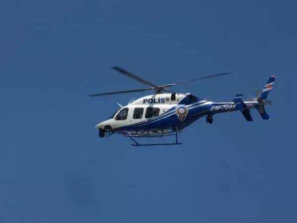 ÇAMLICA GİŞELERİ'NDE HELİKOPTER DESTEKLİ TRAFİK DENETİMİ