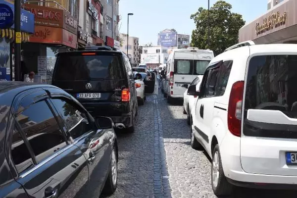 Çanakkale'de tatilin son günü dönüş yoğunluğu sürüyor