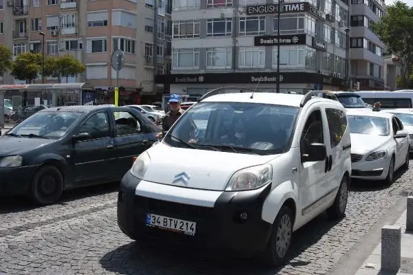 Çanakkale'de tatilin son günü dönüş yoğunluğu sürüyor