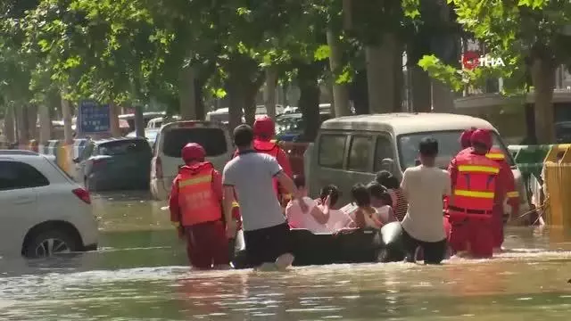Çin'deki sel felaketinde can kaybı 63'e yükseldiKayıp 5 kişiyi arama çalışmaları sürüyor