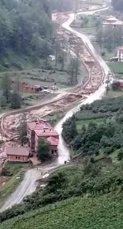 Son dakika 3. sayfa: Doğu Karadeniz'de son 3 yılda sellere 32 kurban, 9 kayıp verildi