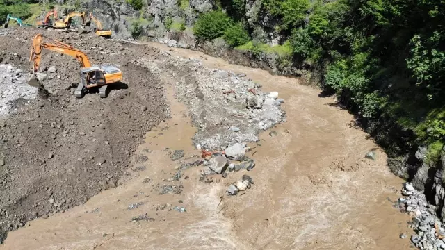 Son dakika 3. sayfa: Doğu Karadeniz'de son 3 yılda sellere 32 kurban, 9 kayıp verildi