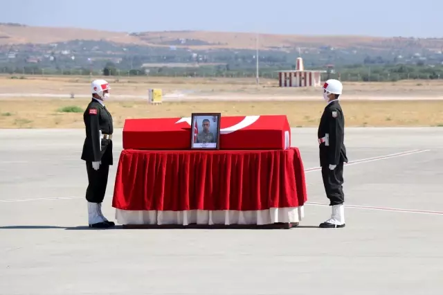 El Bab'ta şehitleri memleketlerine uğurlandı