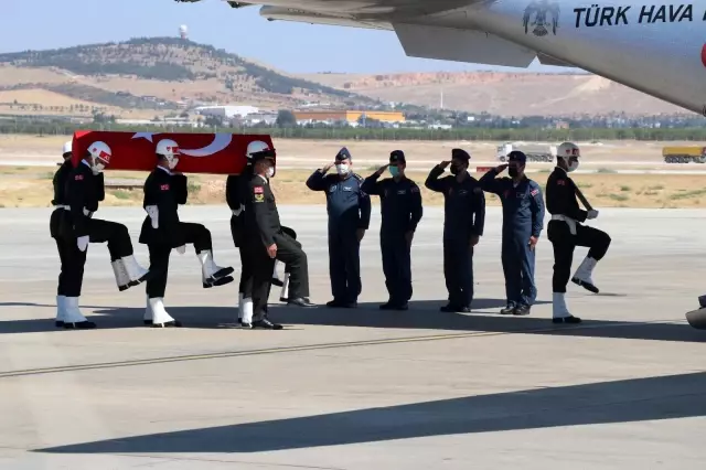 El Bab'ta şehitleri memleketlerine uğurlandı