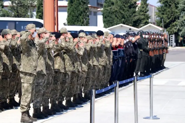 El Bab'ta şehitleri memleketlerine uğurlandı