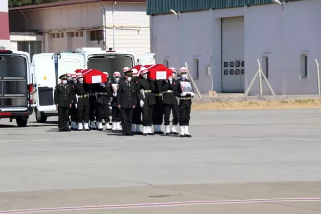El Bab'ta şehitleri memleketlerine uğurlandı