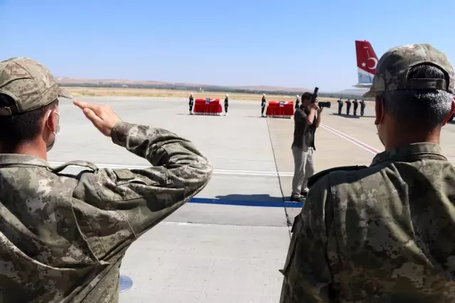 El Bab'ta şehitleri memleketlerine uğurlandı