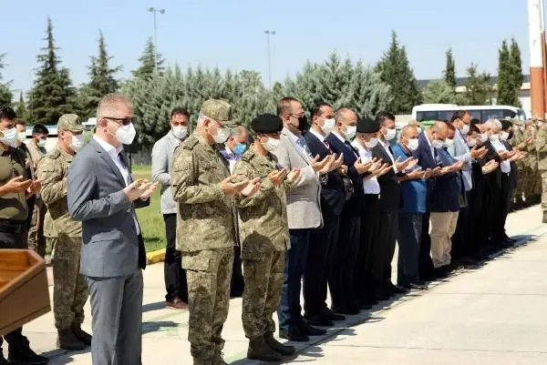 Son Dakika | GAZİANTEP'TE ŞEHİTLER İÇİN UĞURLAMA TÖRENİ