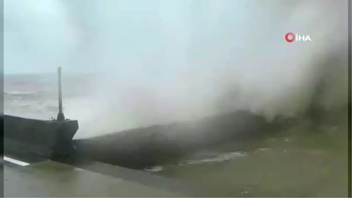 In-Fa Tayfunu, Çin'de karaya çıktıŞanghay'daki havalimanında uçaklar tayfundan önce bağlandı