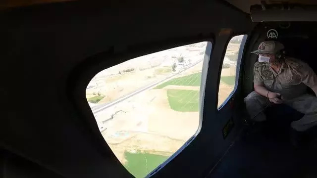 Son dakika haberleri! Jandarma ekipleri Erzurum-Bingöl kara yolunda helikopterle denetim yaptı