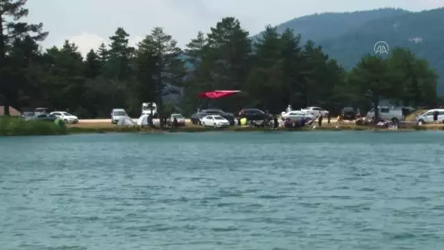 Karagöl Yaylası'na bayram tatilinde ziyaretçi akını