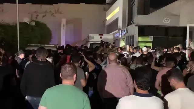 Kovid-19 hastalarına tahsis edilen hastanede 2 kişinin elektrik kesintisi nedeniyle öldüğü öne sürüldü