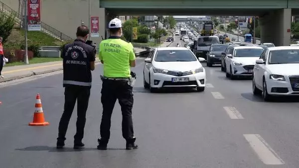 MALTEPE'DE DRONE DESTEKLİ TRAFİK DENETİMİ