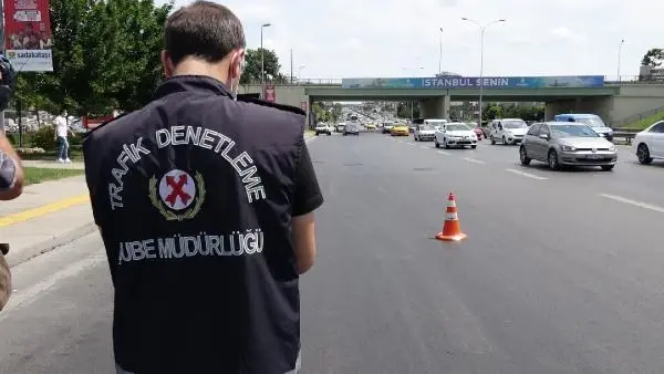 MALTEPE'DE DRONE DESTEKLİ TRAFİK DENETİMİ