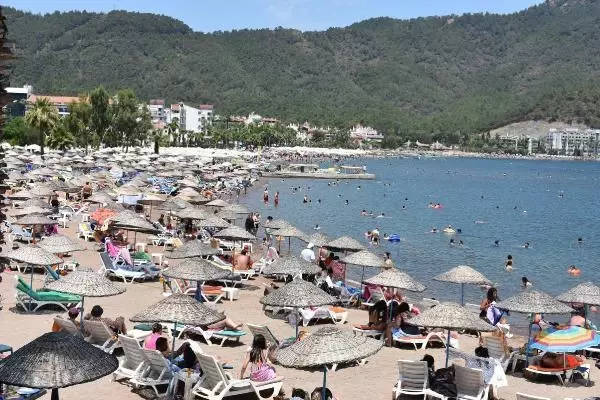 MARMARİS TATİLCİLERDEN SONRA SAKİNLEŞTİ
