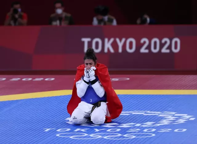 Milli tekvandocu Hatice Kübra İlgün, Tokyo 2020'de bronz madalya kazandı
