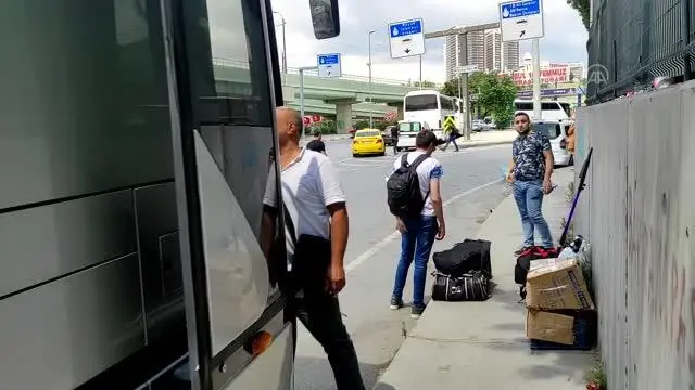 Otogarda, Kurban Bayramı tatili dönüş yoğunluğu devam ediyor