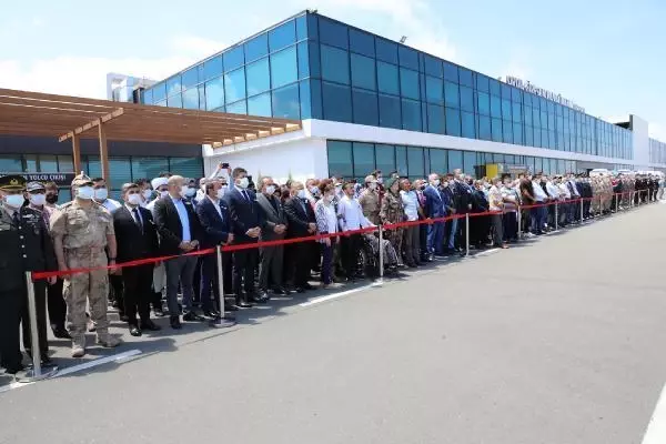 Son Dakika | Şehit İstihkam Astsubay Çavuş Fatih Güney son yolculuğuna uğurlandı (2)