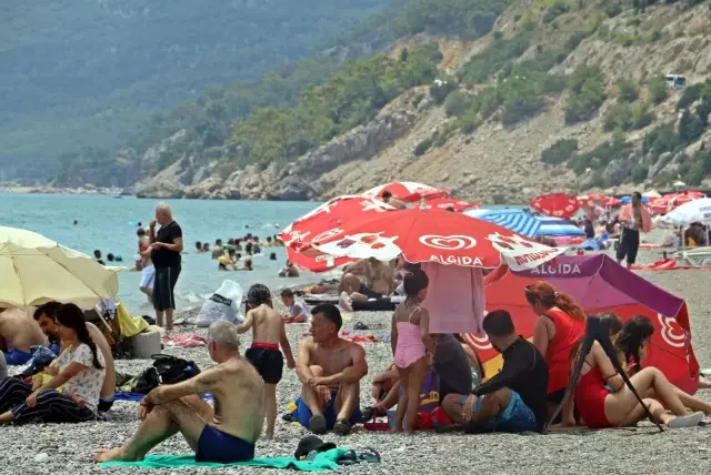 Tatilin son gününde sahil ve piknik alanlarında korkutan yoğunluk