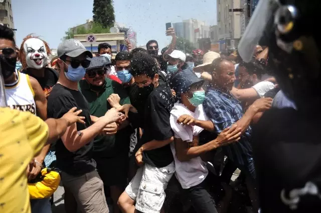 Son dakika haber: Tunus'ta hükümet karşıtı protesto