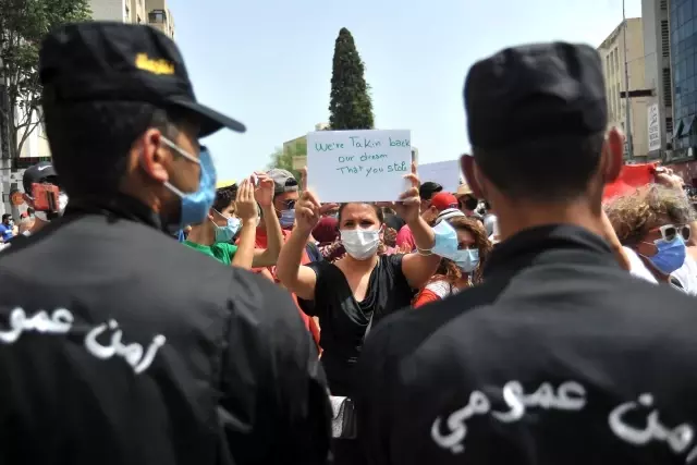 Son dakika haber: Tunus'ta hükümet karşıtı protesto