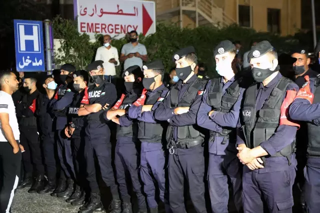Kovid-19 hastalarına tahsis edilen hastanede 2 kişinin elektrik kesintisi nedeniyle öldüğü öne sürüldü