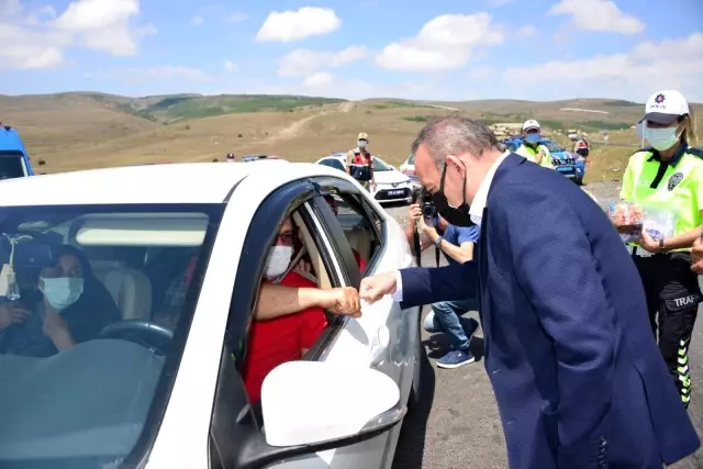 Vali Öner, trafik denetimine katıldı